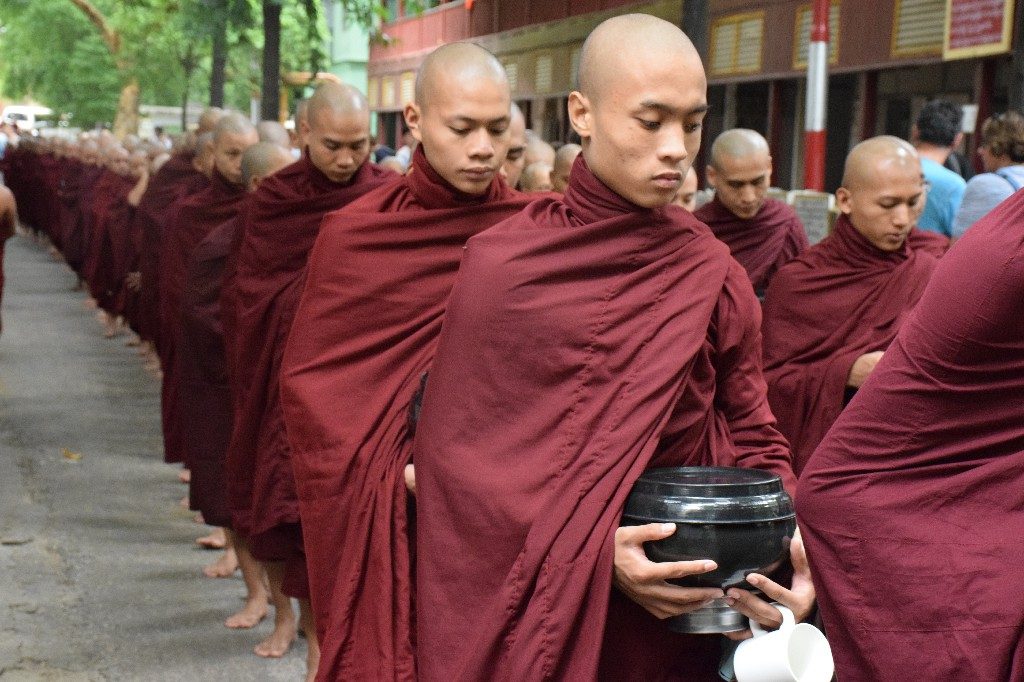 mahagandayone monastery amarapura