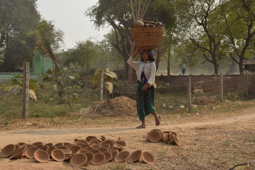 Yanapo pottery village Myanmar