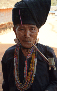 kyaing-tong-Akhi tribe